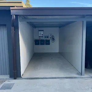 Near And Milan With Private Garage Mozzate